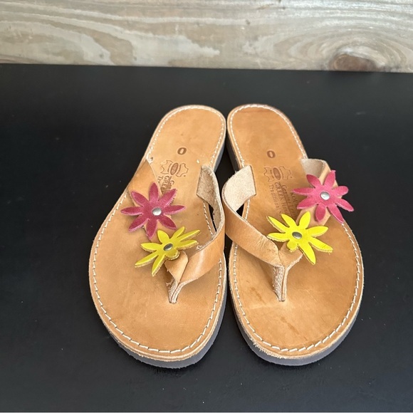 Kouros Greek Style Women Flowers  Leather Handmade Sandals Spring Flip Flops NEW - Picture 5 of 9